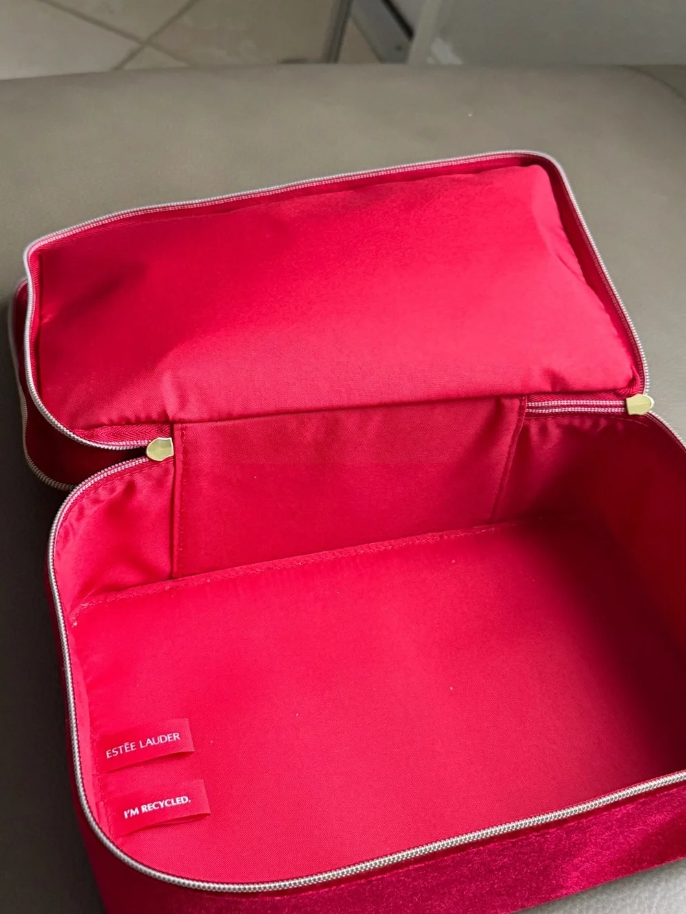 Estee Lauder Velvet Bow Jewelry Case - Bright Fuchsia
